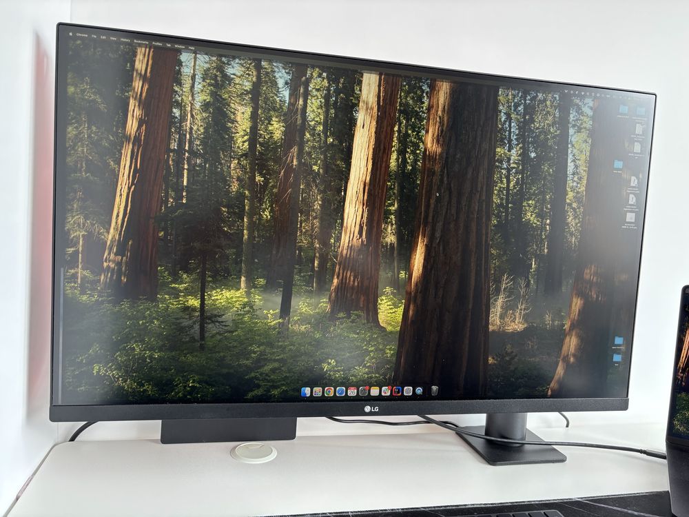 LG 32UN880-B – 32” 4K UHD Монитор | Перфектен за Гейминг и Работа
