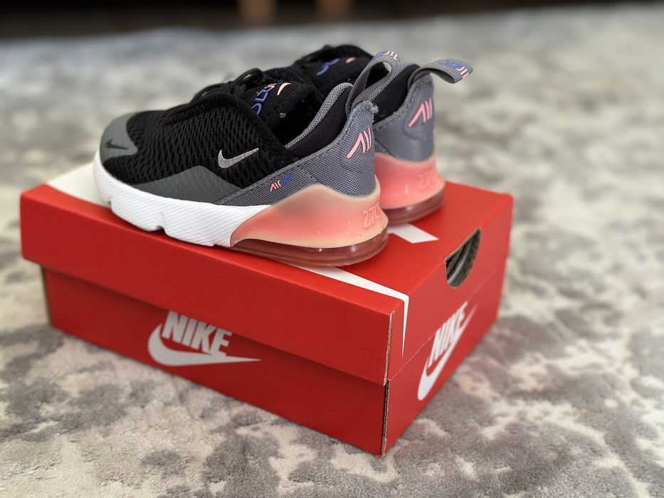 Маратонки NIKE AIR MAX 270 - номер 22