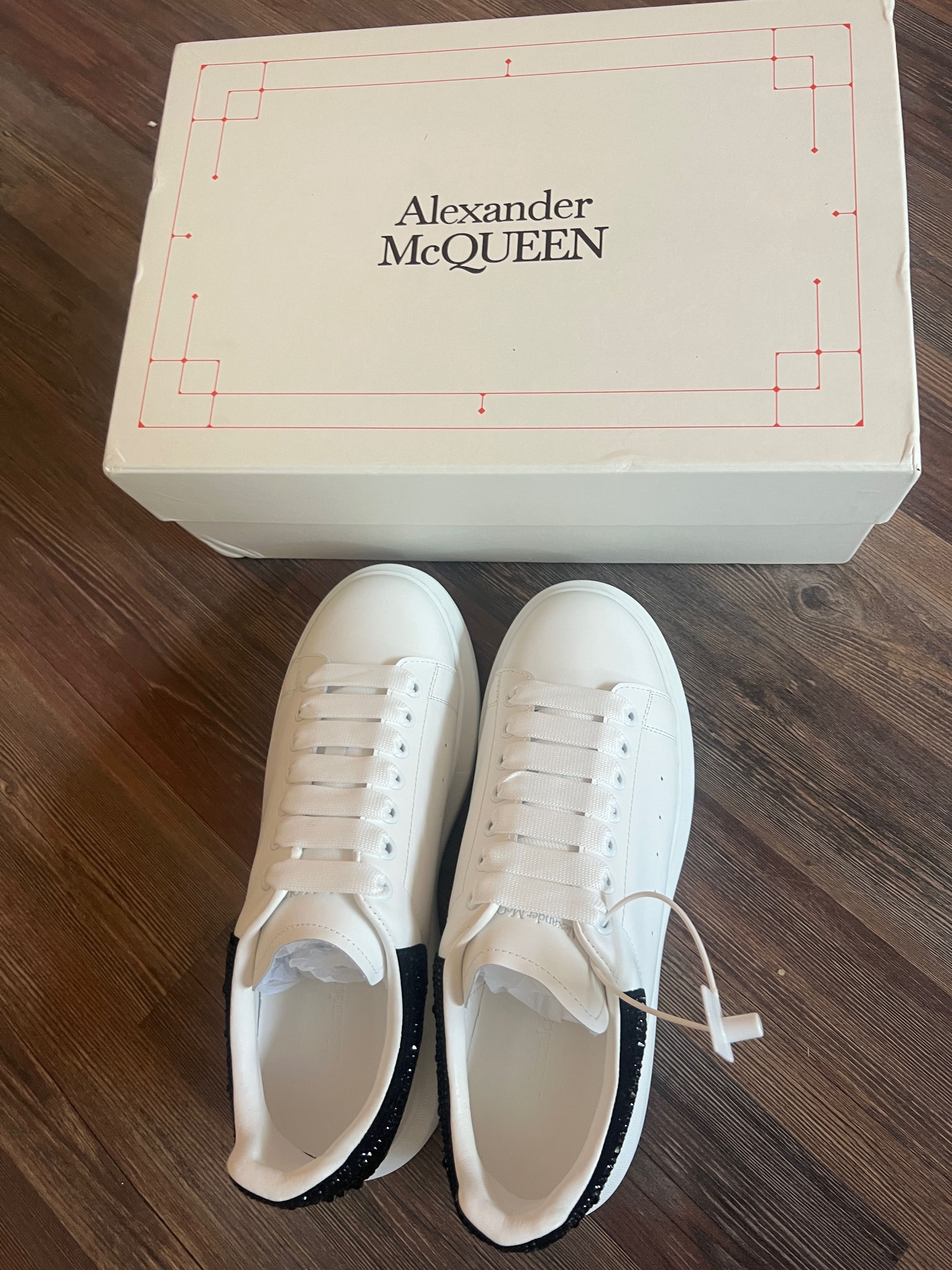 Кецове А. McQueen