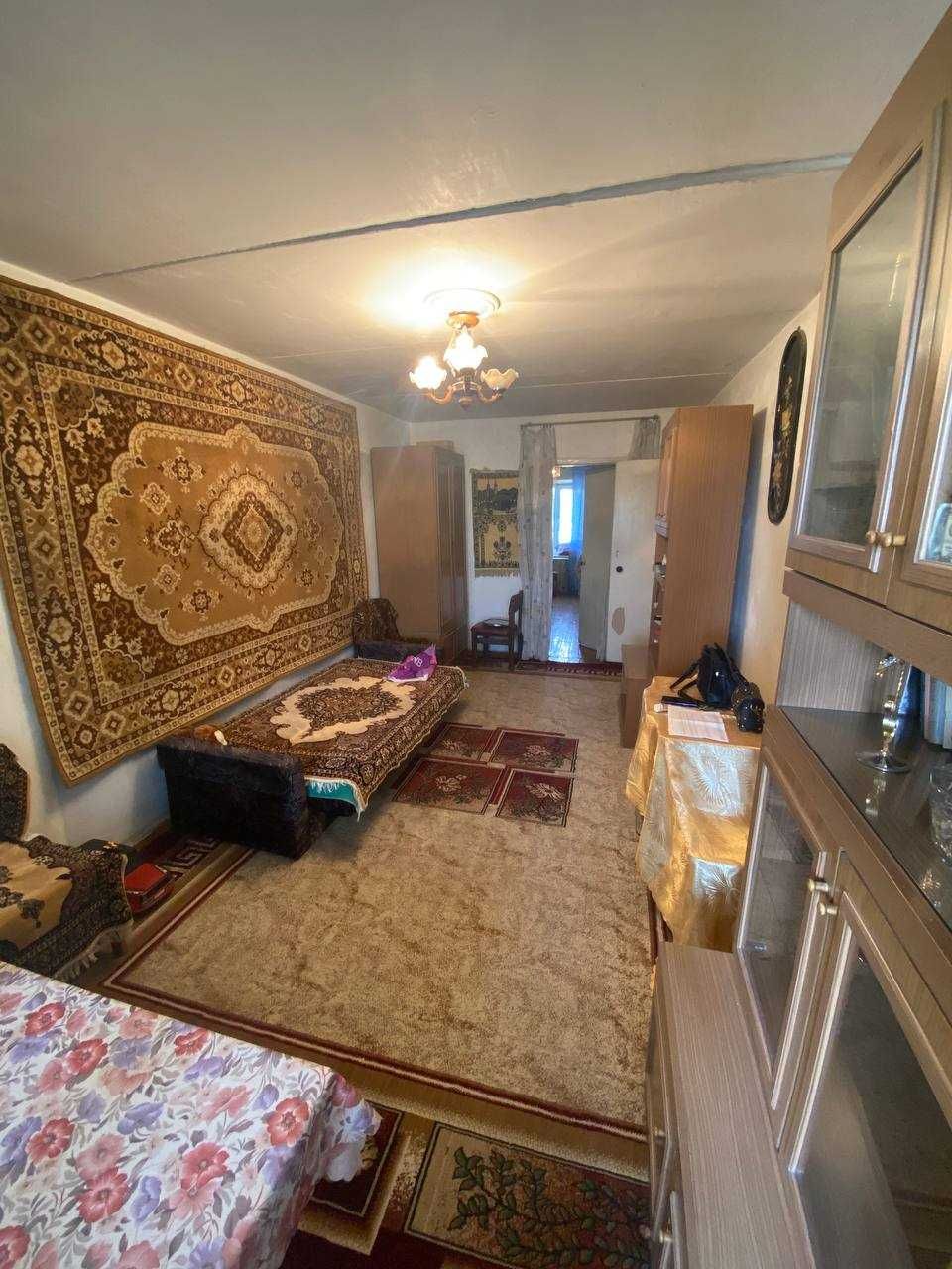 4х комнатная квартира в кирпичном доме, имеется 6м балкон, ул.Гагарина