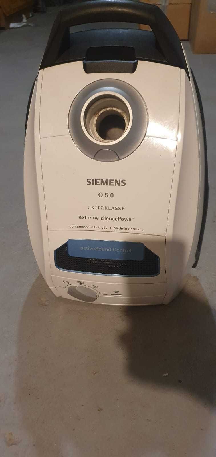 Vând aspirator Siemens Q5.0