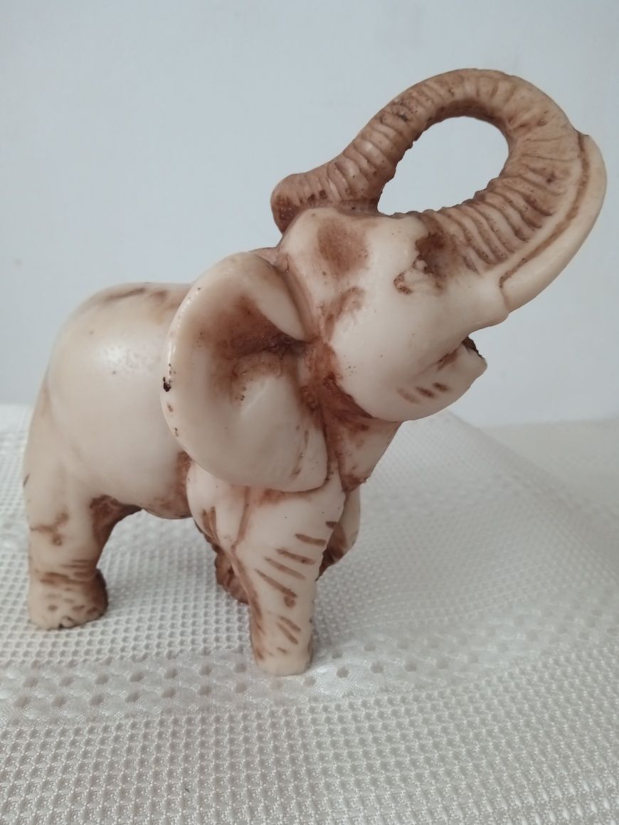 Elefant decor marmură și rășină