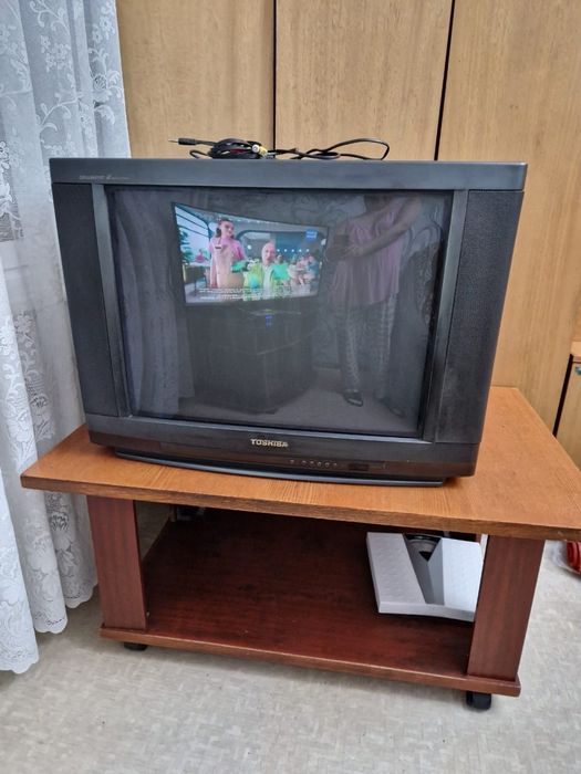 Отдам бесплатно телевизор