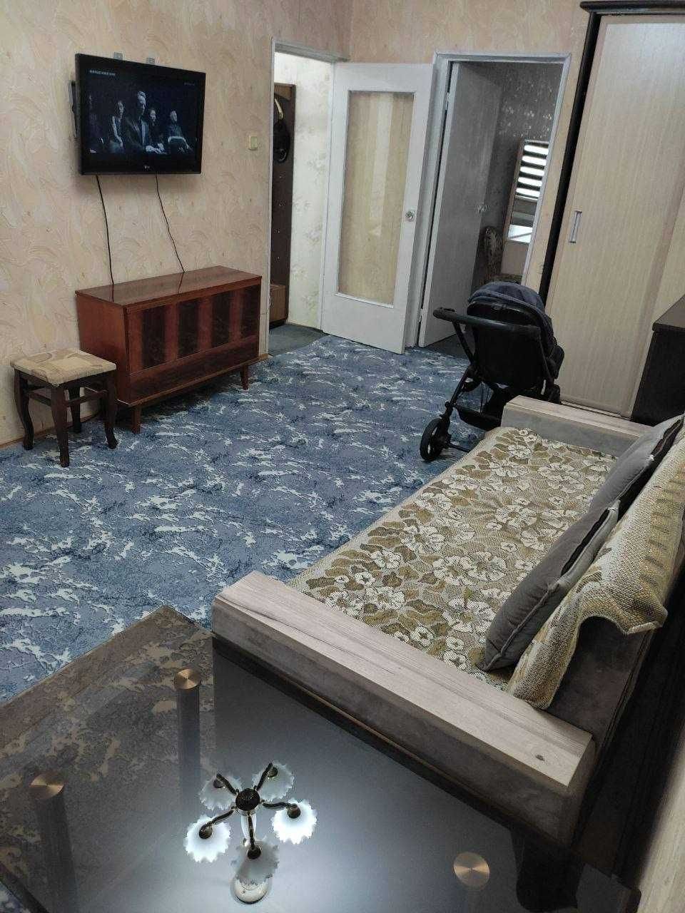 СРОЧНО 2 хонали квартира сотилади, Авиасозлар 2, 2/2/4
