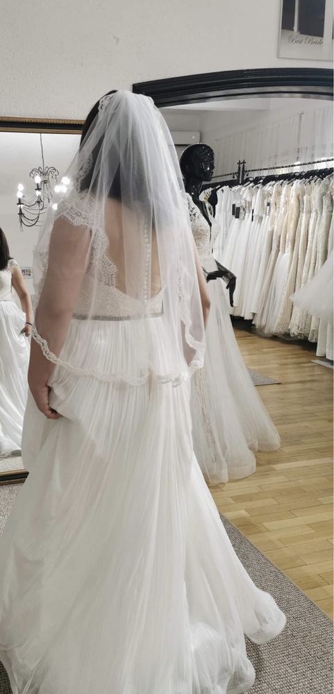 Vand rochie de mireasa