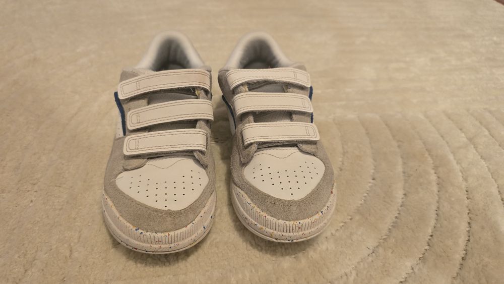 Adidasi sport copii nr. 33 din piele naturala