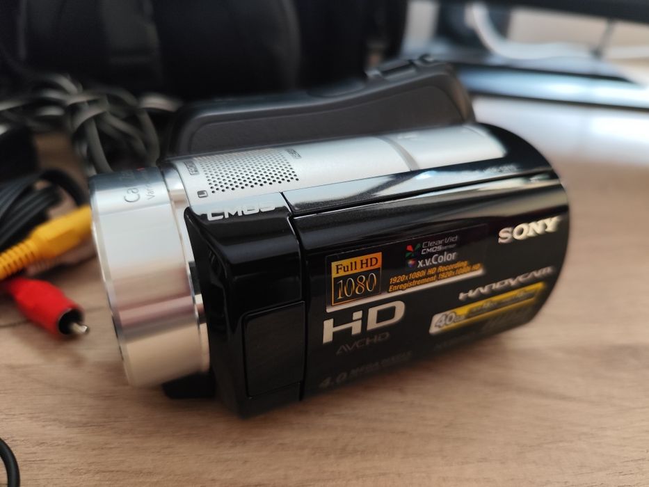 Sony HDR SR 10 с хард диск 40GB - Full HD Видеокамера