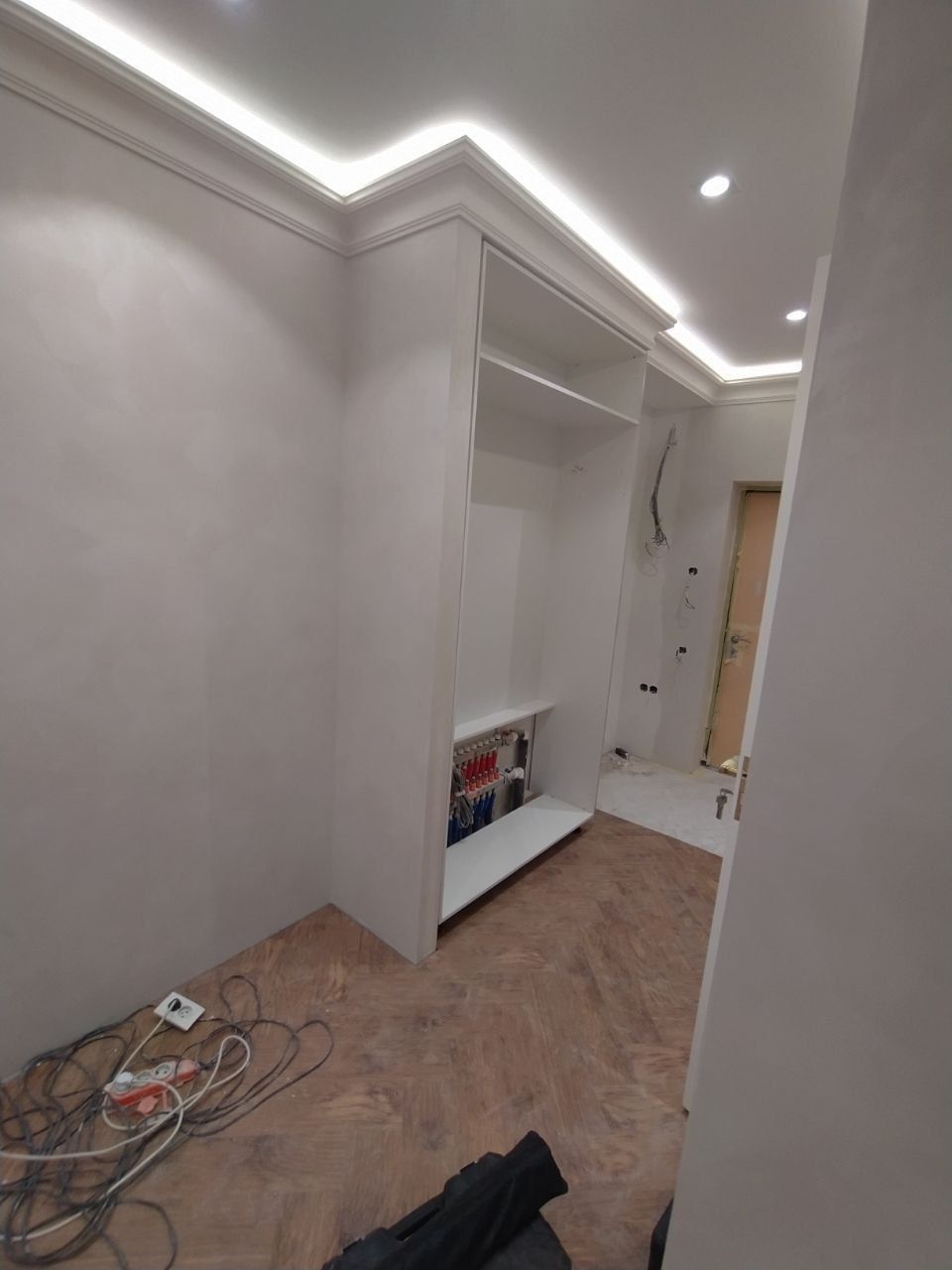 Mebel buyurtma asosida yasab beramiz