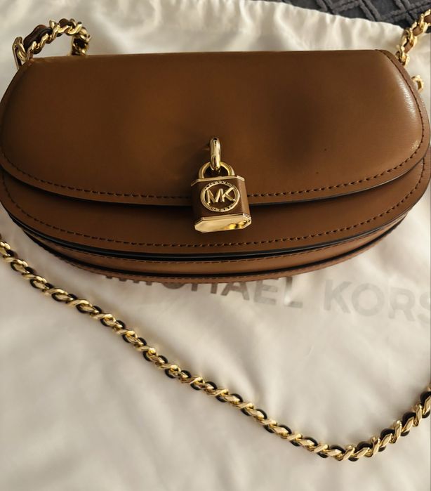 Michael Kors чанта естествена кожа нова!