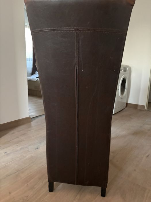 4 Scaune din piele!!!