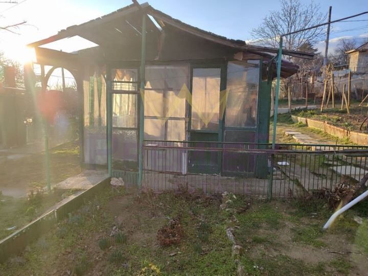 Продава се Парцел в Варна, м-т Планова - 646 кв.м за 109 €/кв.м - Снимка #2