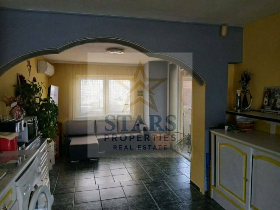 Продава се Многостаен апартамент в Варна, Операта - 148 кв.м за 1031 €/кв.м - Снимка #2