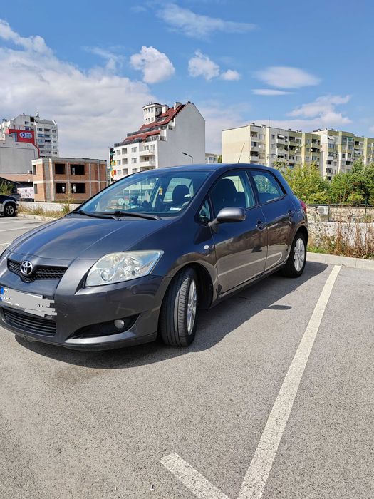Продавам Toyota Auris D4D 2.0,  126к.с. на реални 177000 км.