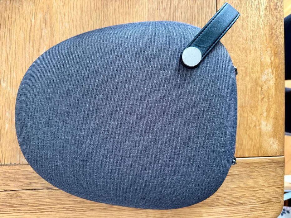 Apple AirPods Max с твърд калъф, AUX, оригинален мек калъф бял.