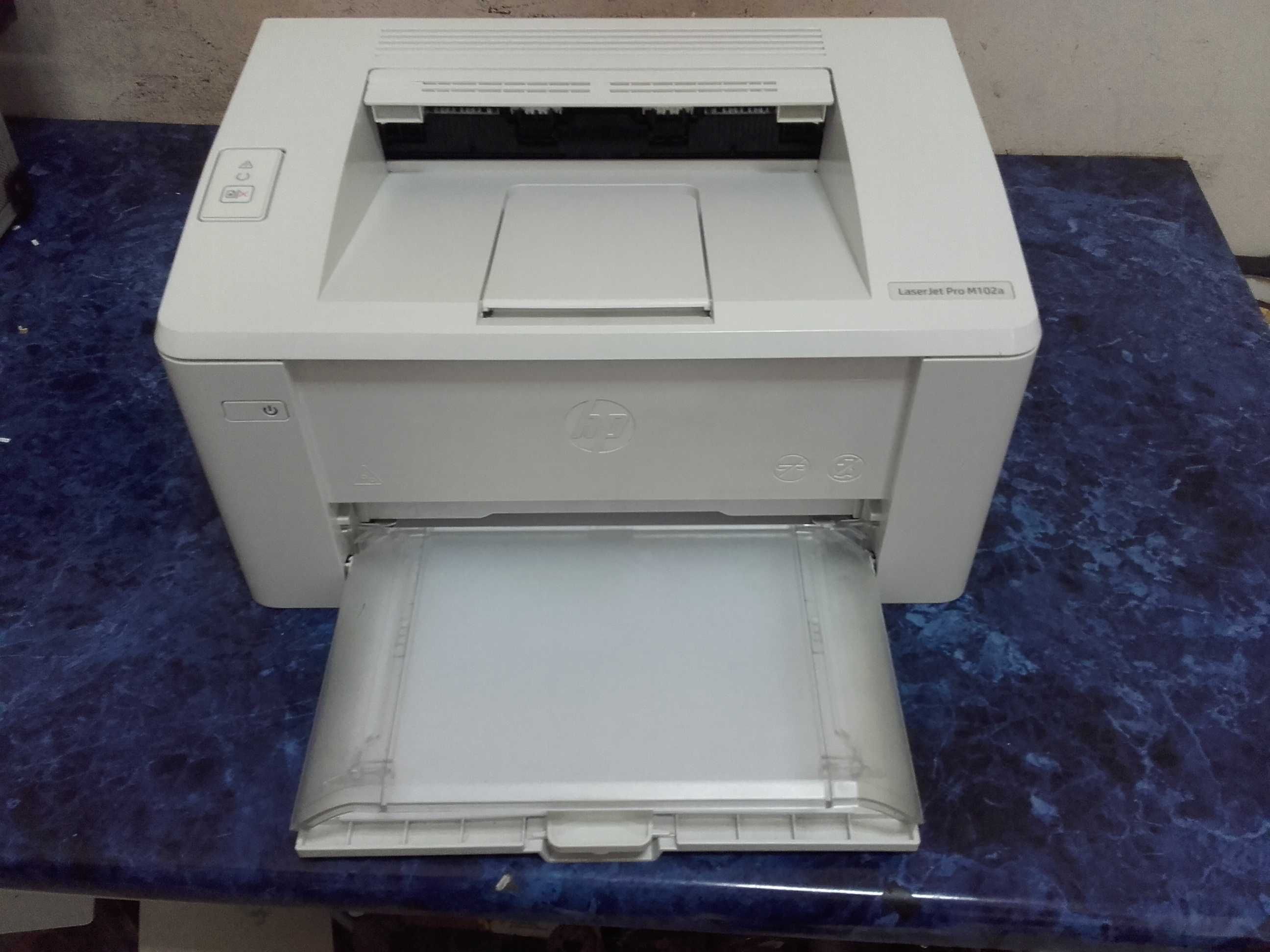 Отличен! Лазерен принтер HP Laser Jet Pro M 102a