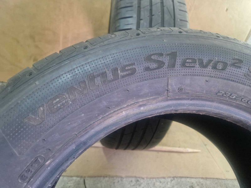 2 Hankook R18 235/60
летни гуми
DOT3817