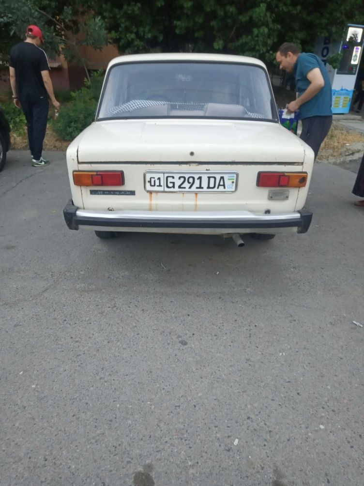 Moshina sotiladi Жигули ваз21011