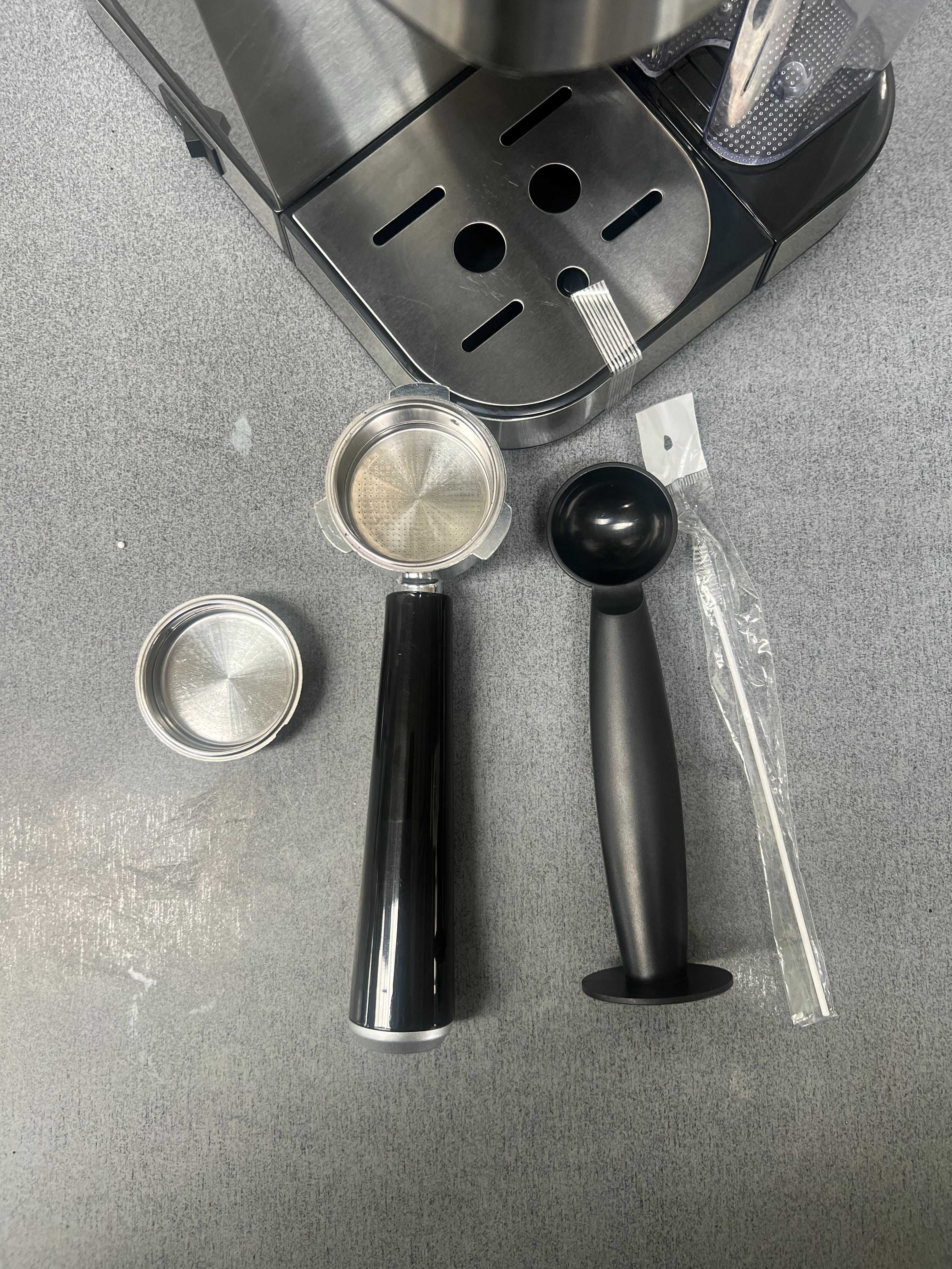 Полуавтоматична кафемашина Cecotec Power Espresso 20 Cream