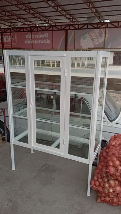 Vitrina non va non mahsulotrari uchun qulay