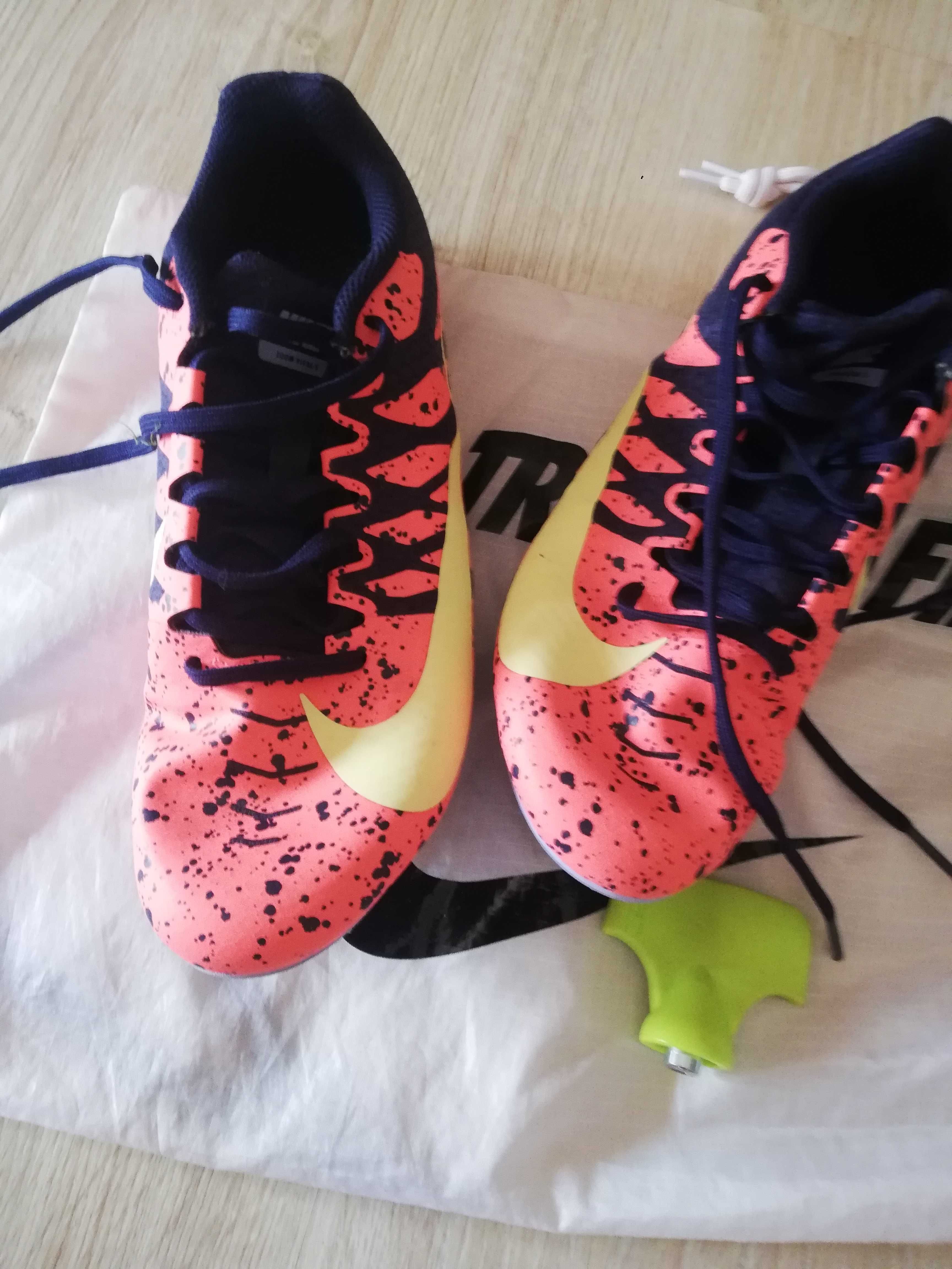 Шпайкове Nike 40