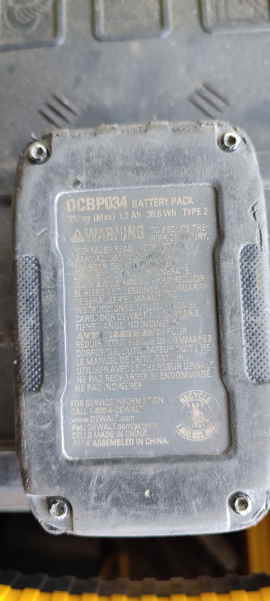DeWalt  аккумулятор 1.7 А