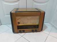Продам ретро радиопроигриватель. Урал 57, произвоства  1953 года.