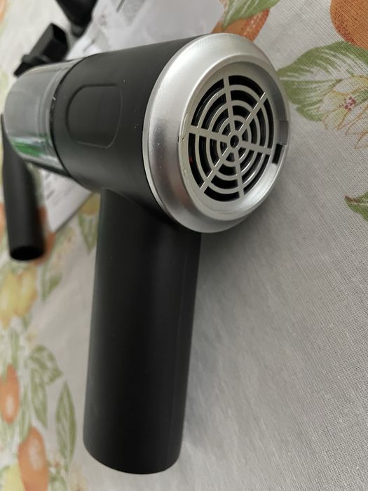 Мощна акумулаторна прахосмукачка