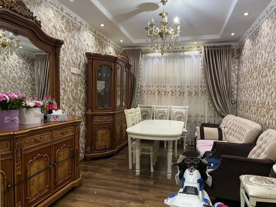 Продается 3/1/5 на Карасу Мирзо-Улугбекский район