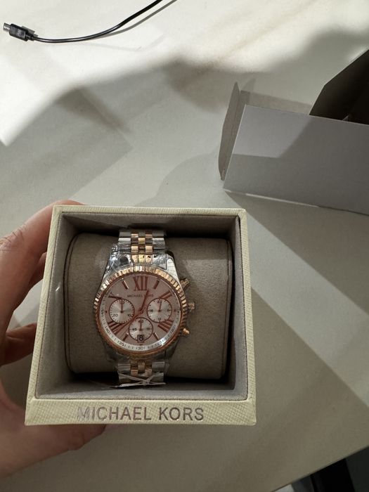 Michael Kors Lexington MK5735