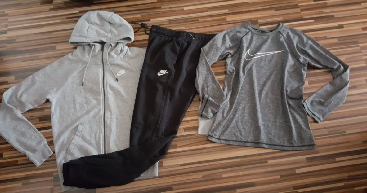 (XS) NIKE екип(119лв),клин(45)блуза(25)