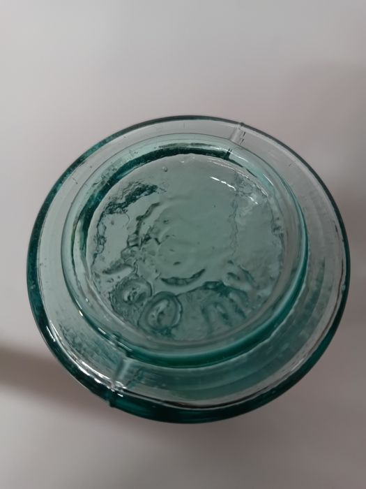 Vând Țoi de 100 ml