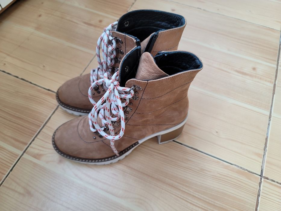 Ghete de iarna piele intoarsa