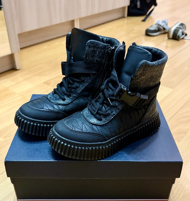 Продам детские зимние сапожки / ботинки