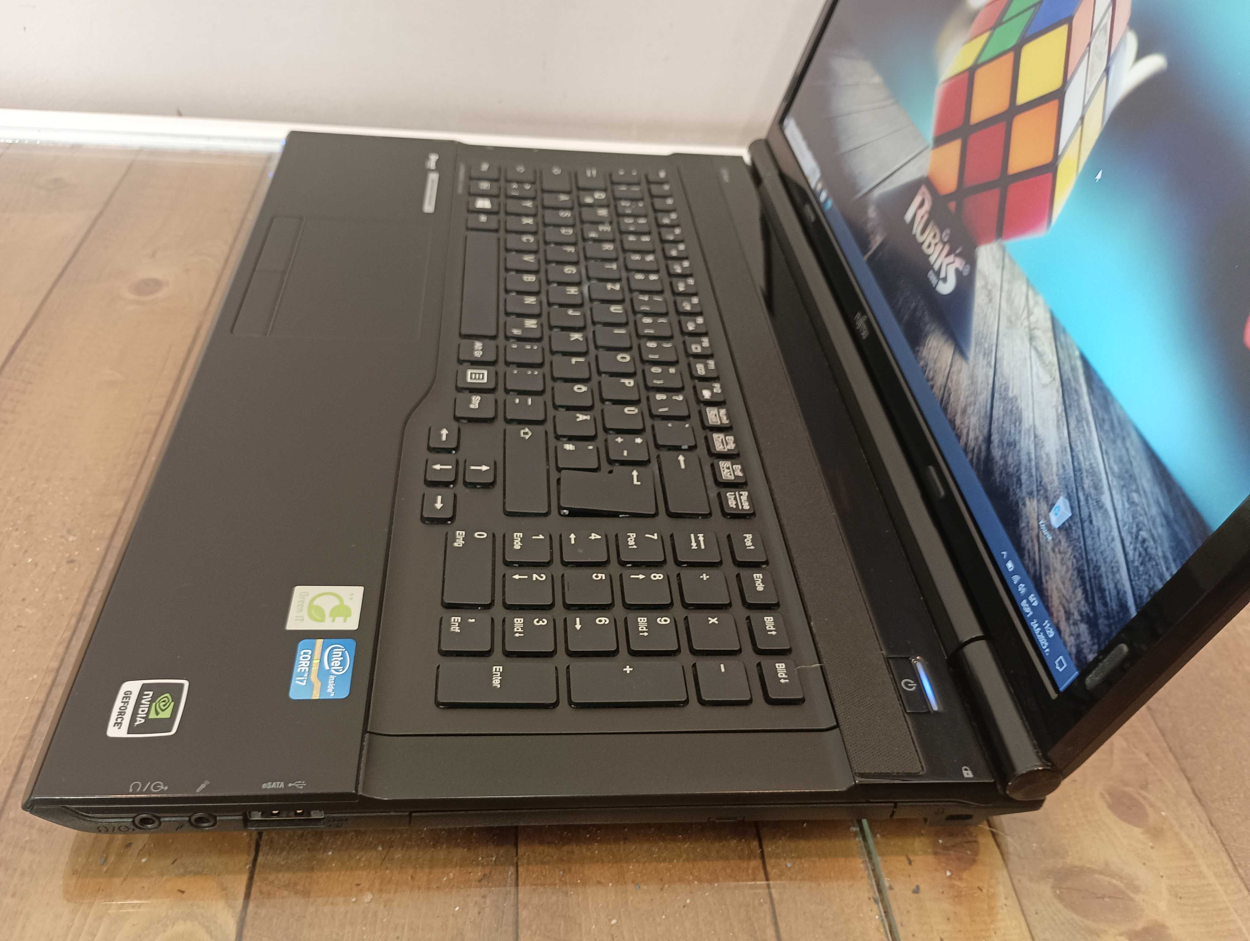Лаптоп Fujitsu LifeBook NH532 - i7 3520