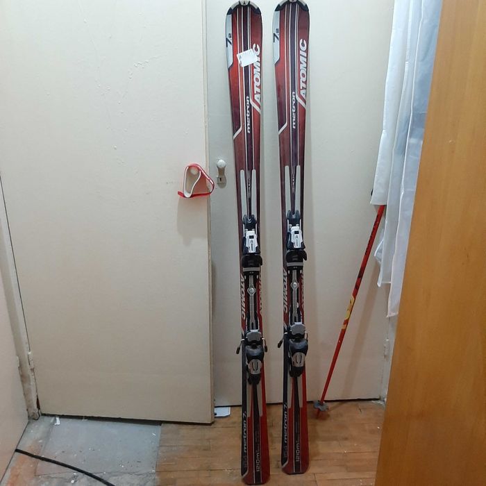 Schiuri Atomic 164cm