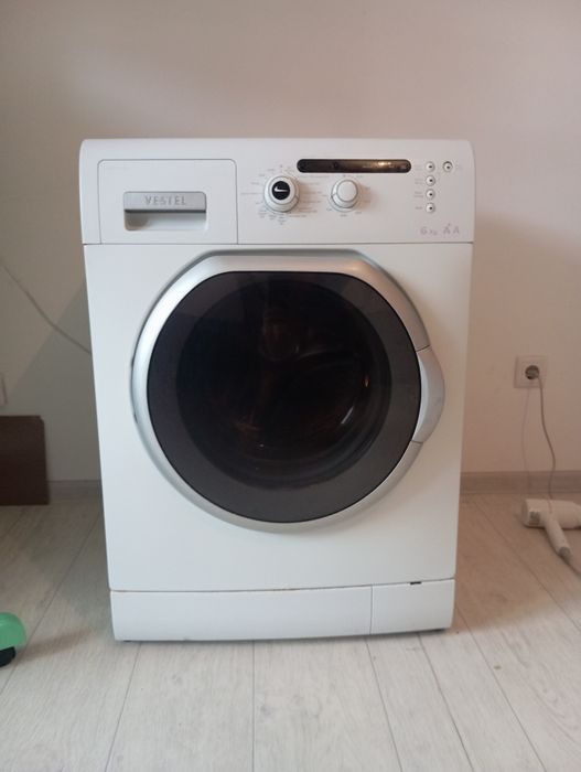 Продам машинку,на 6 кг