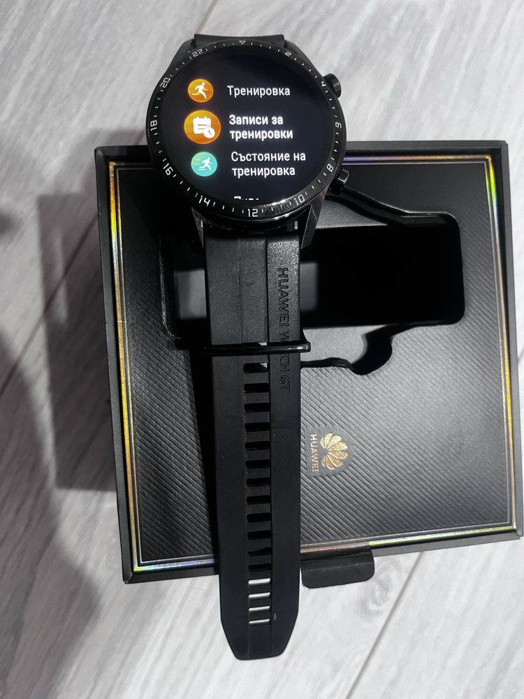 Смарт часовник huawei watch gt 2 с кутия