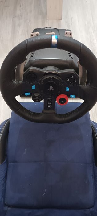Volan Logitech + scaun Playseat