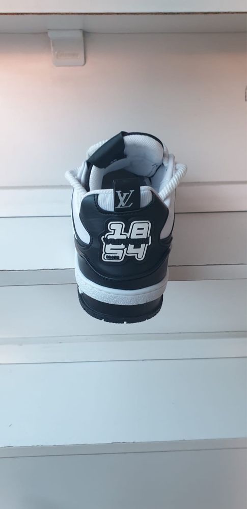 Louis vuiiton  skate navy colection calitate premium