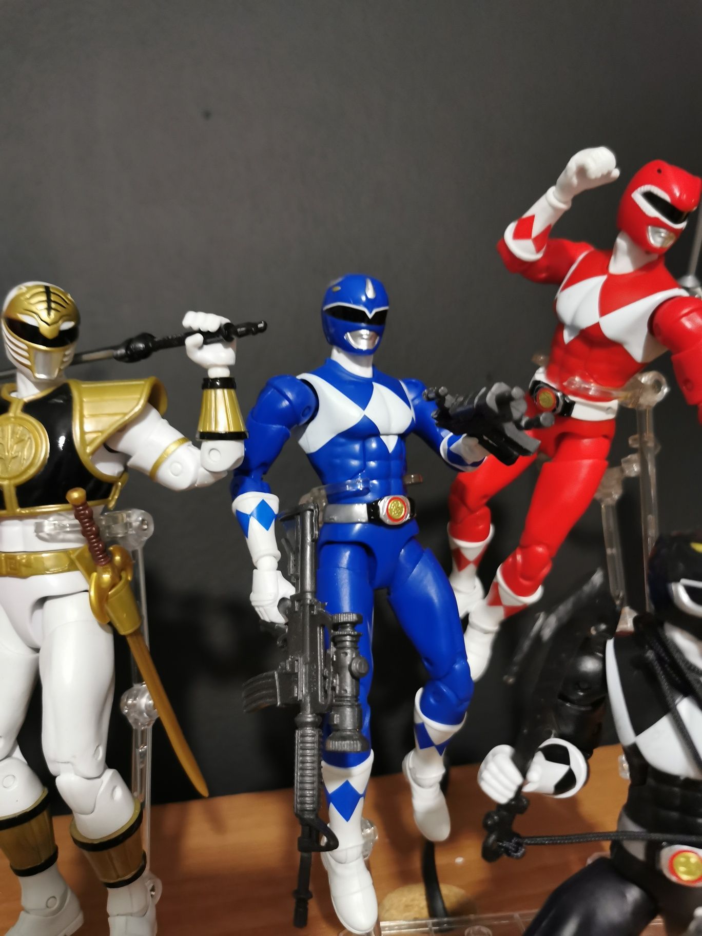 Power rangers lightning collection