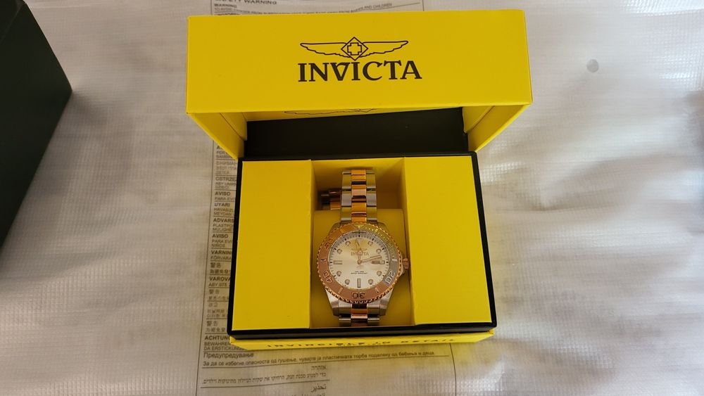 Invicta Pro Diver Gold Silver 47 mm
