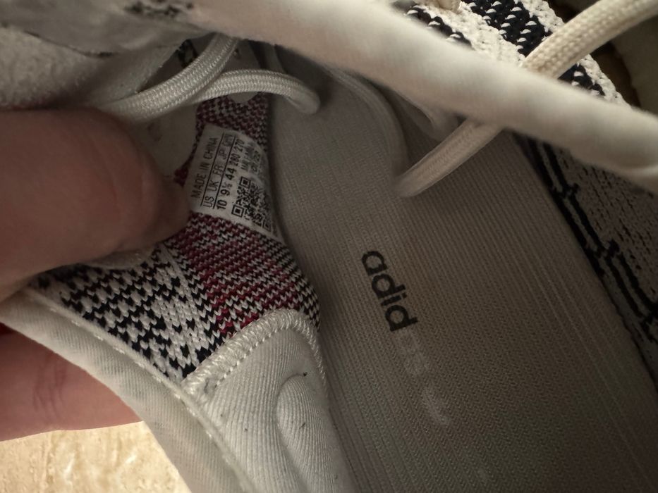 Обувки Yeezy 350 v2 zebra