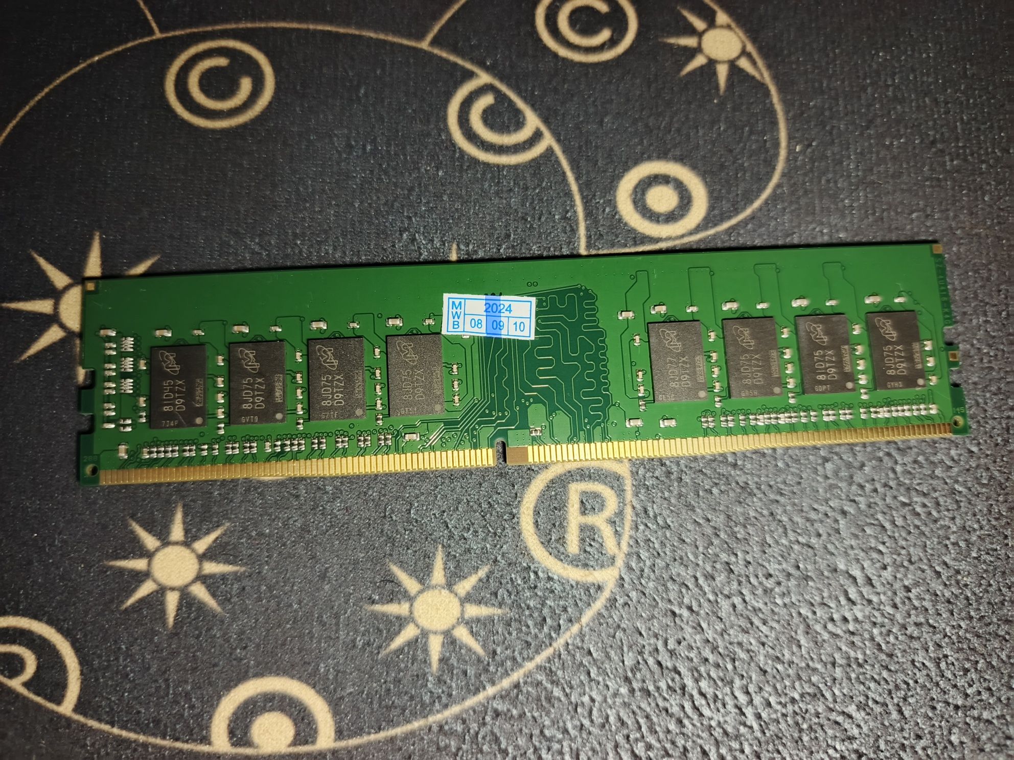 ОЗУ DDR4 8GB — 2666MHz и 3200MHz — отличное состояние!