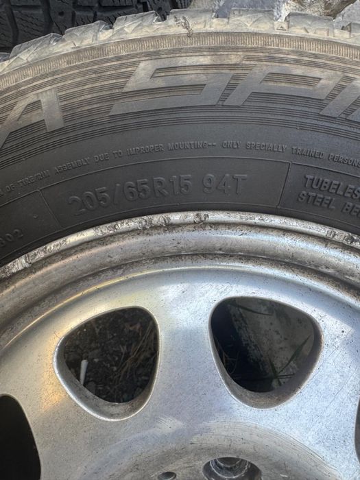 Шины зимние шипованные с дисками