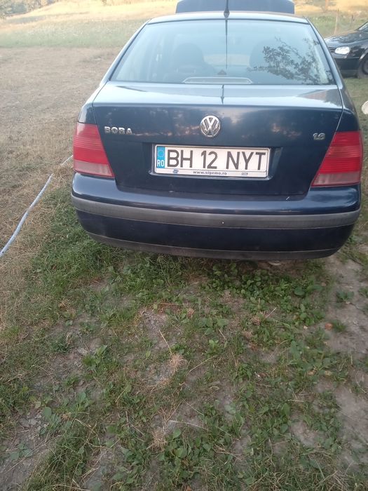 Vând Volkwagen Bora