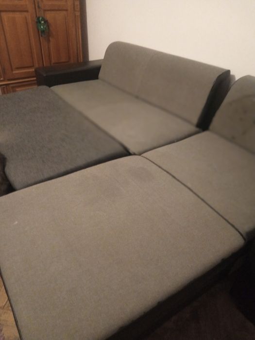 Vând canapea extensibila