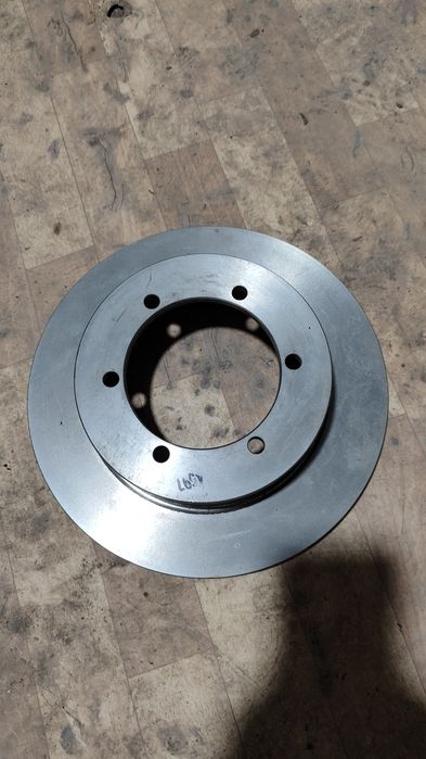 Продам запчасти на Nissan- Navara 2012 г, Nissan- Gabstar.в