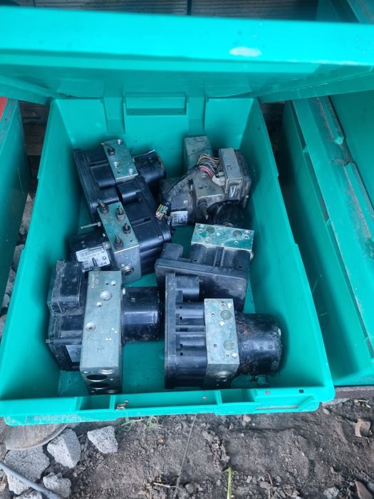Абс помпи за бмв е46 е90 е53 е70
