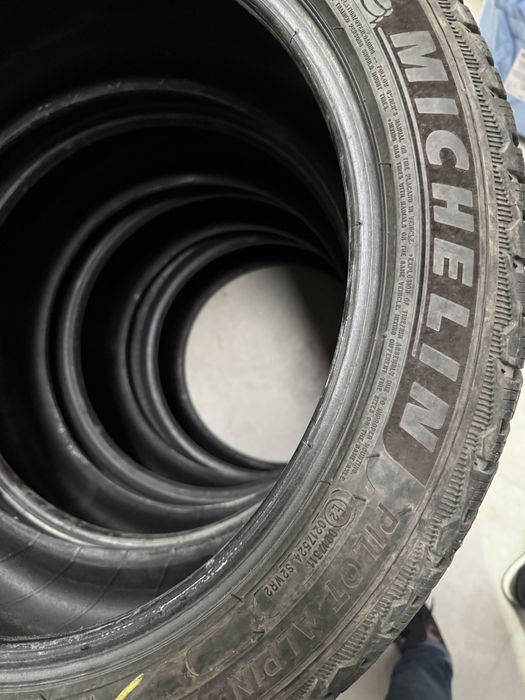 Vand Michelin Alpin 5 235/45/18 XL