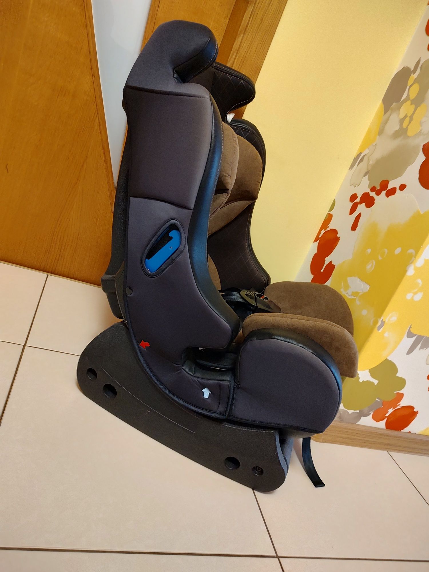 Столче за кола Chipolino T Rax